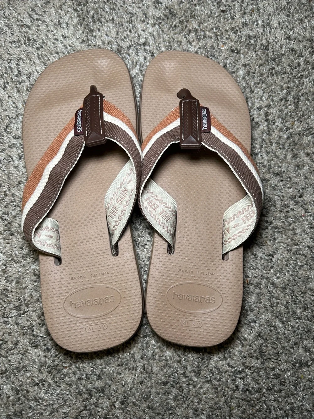Havaianas Men’s Urban Way flip flops, durable rubber and woven fabric straps